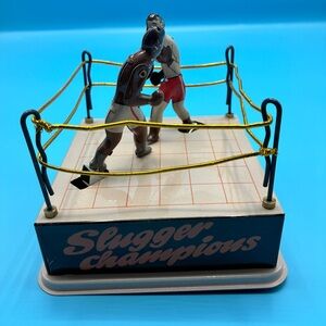 Classic Boxing Collectible Gift No Box Or Key Works